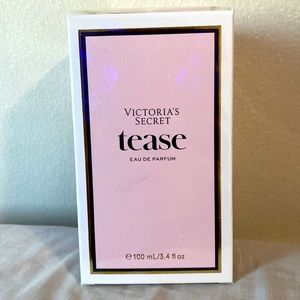 Victoria’s Secret tease EAU DE PERFUM💗
